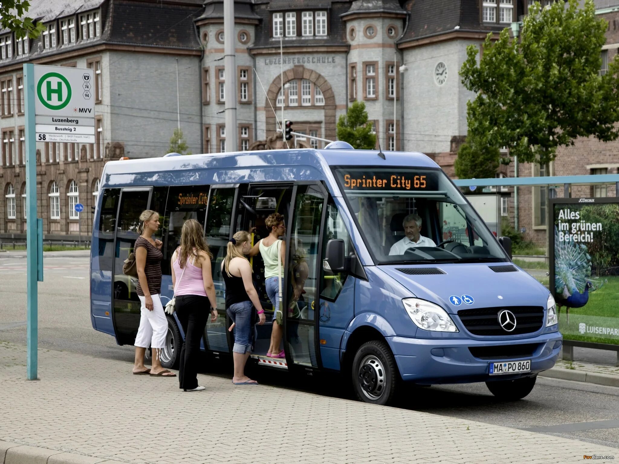 Перевозки экскурсионный автобус. Mercedes Benz Sprinter City 65. Автобус Мерседес маршрутный. Спринтер Мосгортранс. Mercedes Sprinter City Bus.