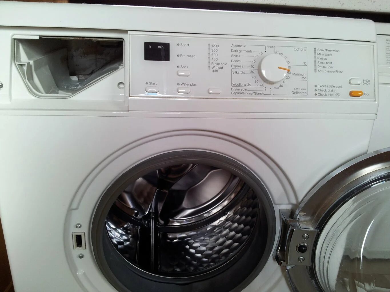 Стиральная машинка whirlpool awg-322. Miele wt945s. Miele 945. Мотор сма miele 1089200. Miele 945.