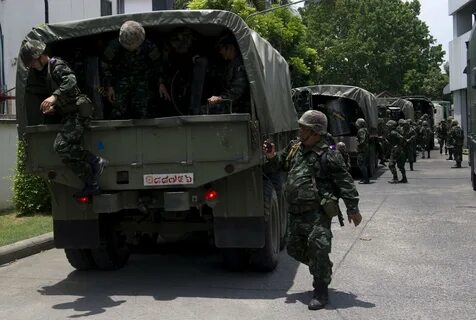 Военное положение комментарии