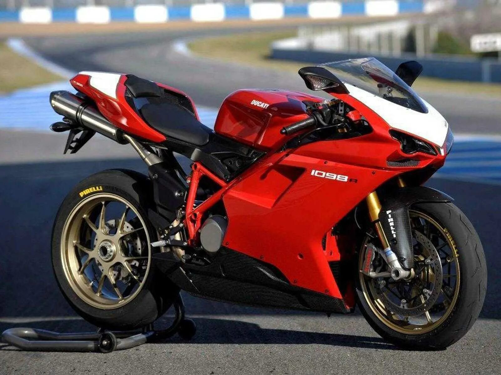 Спортивный мотоцикл байк. Kawasaki zx10r белый. Спортивный мотоцикл байк. Yamaha r1. Спортбайк ямаха кавасаки.