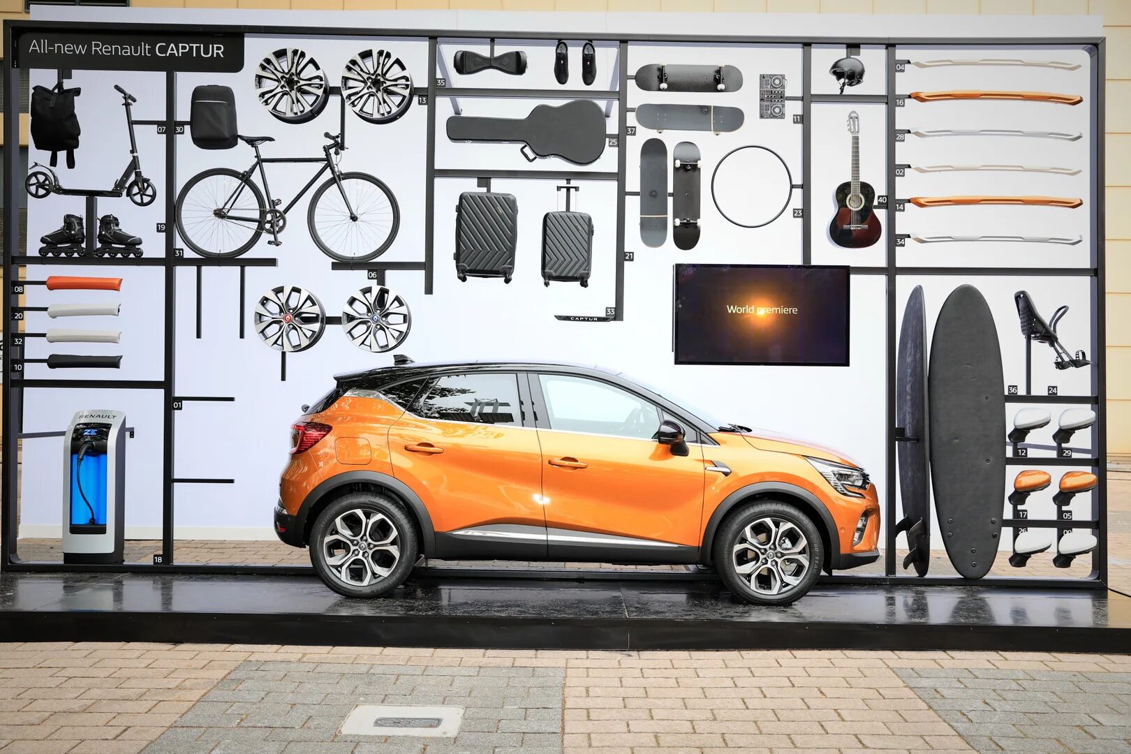 Запчасти Рено Каптур. Renault Captur Vinyl. Наклейки на Каптюр. Рено Каптур в автосервисе. Детали renault