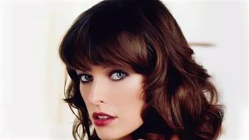 MILA JOVOVICH Celebridades de pelo corto, Imagenes de cabello, Peinados de celeb