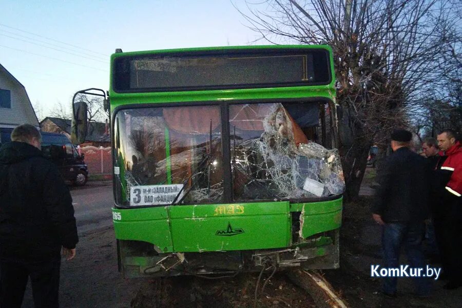 авария автобуса в бобруйске. покажи на карте автобусный парк в бобруйске в беларусь. 06. автобусы бобруйск. автобусы в бобруйске в ссср.