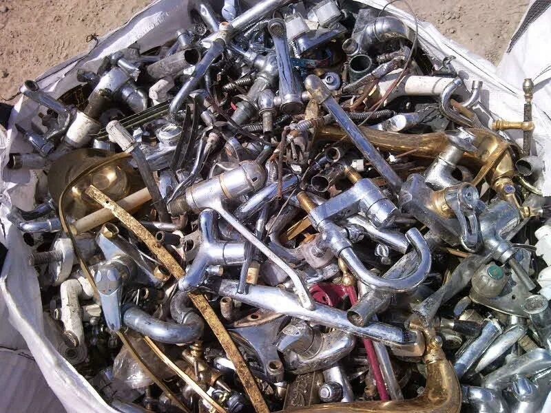 Прием латуни 1. Лом латуни а-4-2. латунь сантехническая лом. смеситель прием металла. прием металла в 15к201.