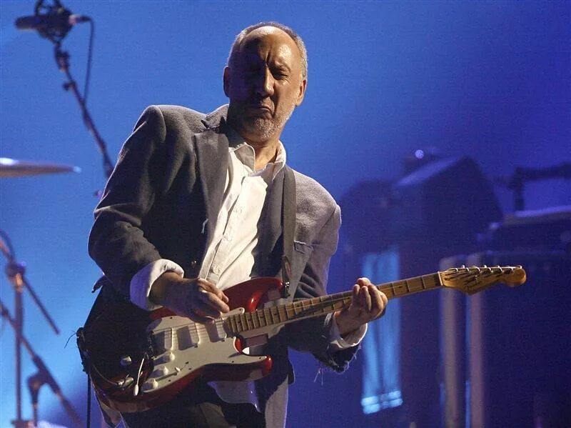 Pete townshend. Пит Таунсенд британский гитарист. Пит Тауншенд. Пит Таунсенд фото сейчас. Пит Таунсенд слушать.