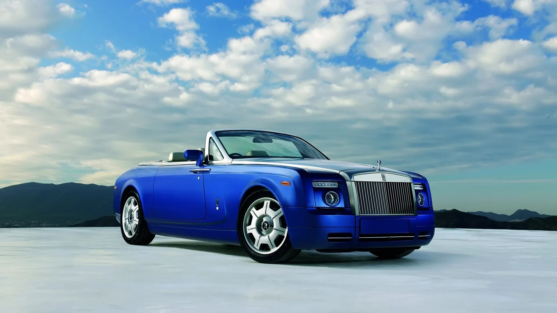 Роллс телефон. Rolls Royce Phantom Drophead. Rolls Royce Phantom Coupe 2008. Phantom Drophead Coupe. Rolls Royce Phantom купе.