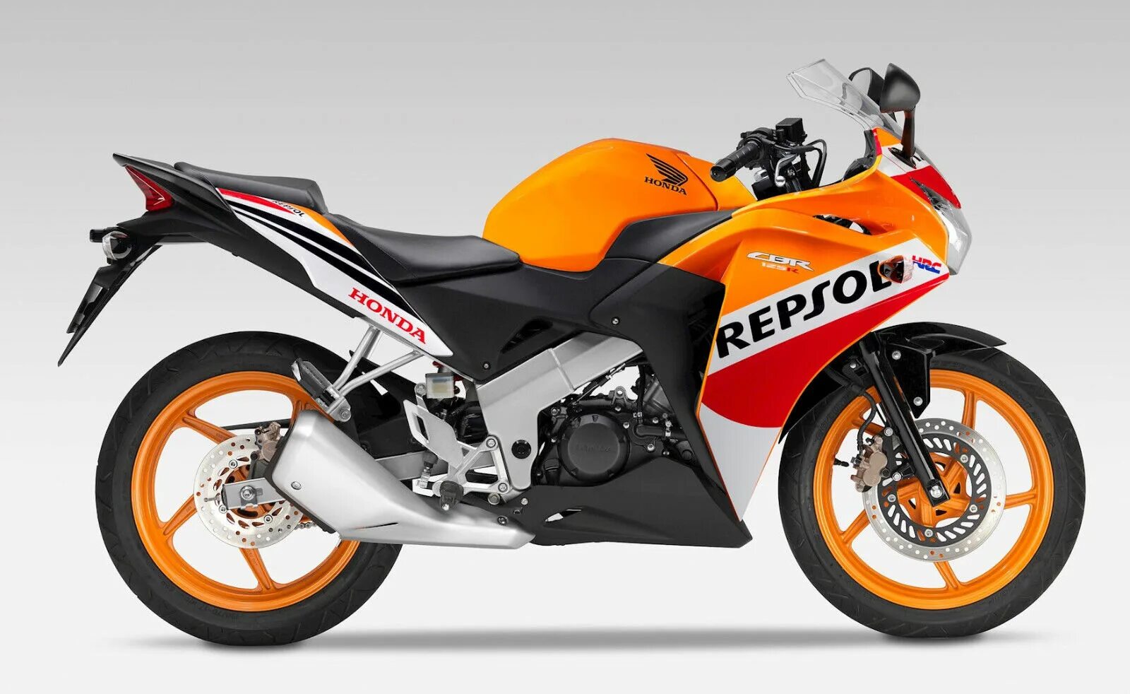 Сбр 125. Honda cbr125r. honda cbr 125. cbr 125 r. хонда сбр 125 р.