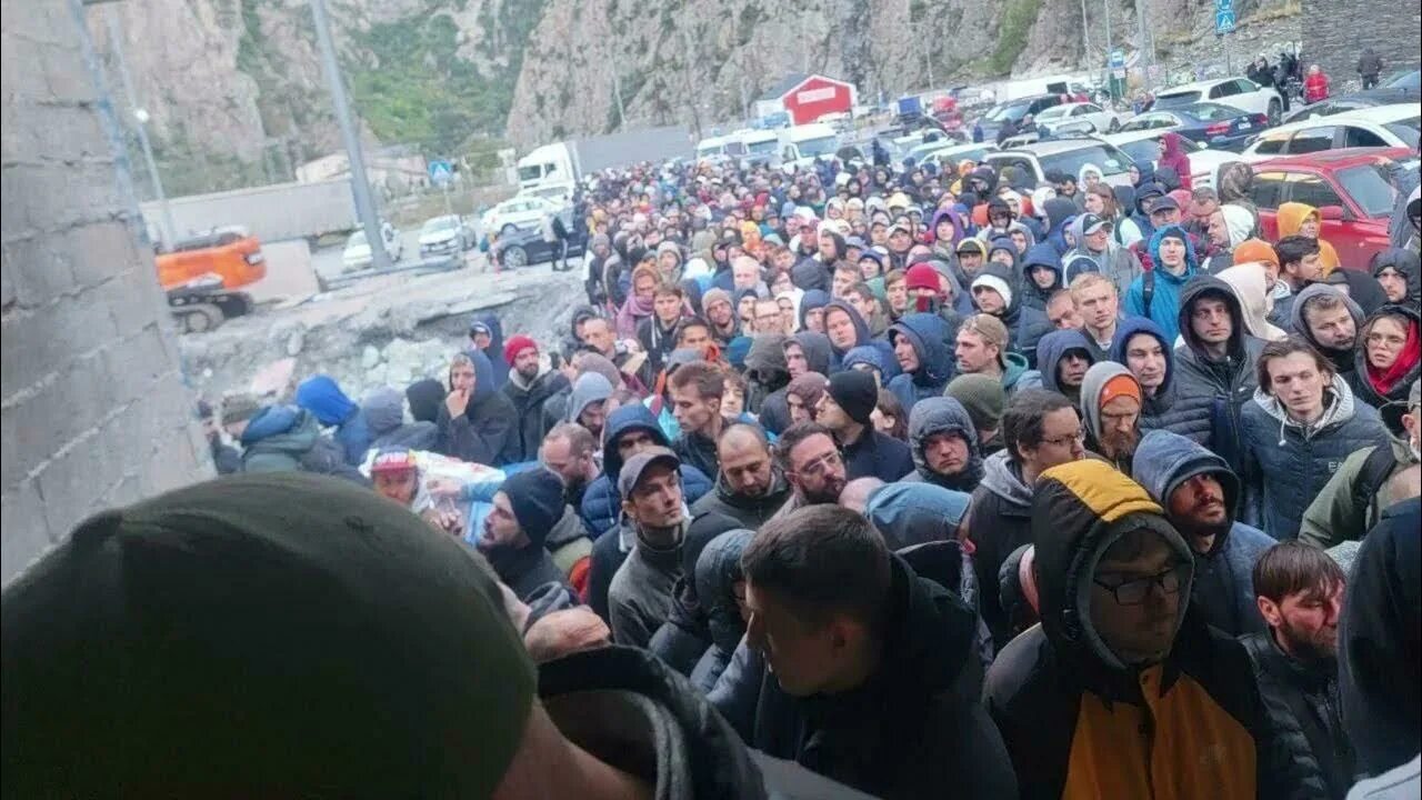 Россияне бегут в грузию. Грузия сегодня. Работать в грузии россиянам. Отношение к русским в грузии. Работать в грузии россиянам.