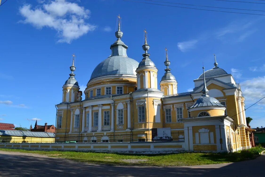 церковь казанской богоматери устюжна. церковь казанской иконы божией матери вологда. храмы тотьмы вологодской области. входоиерусалимская церковь тотьма. храмы вологодской обл.