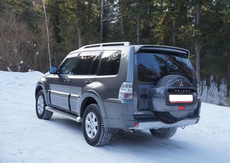 Купить мицубиси паджеро бензин. Pajero 4. Митсубиси Паджеро 4 поколения. Mitsubishi Pajero серый. Паджеро о911ах190.