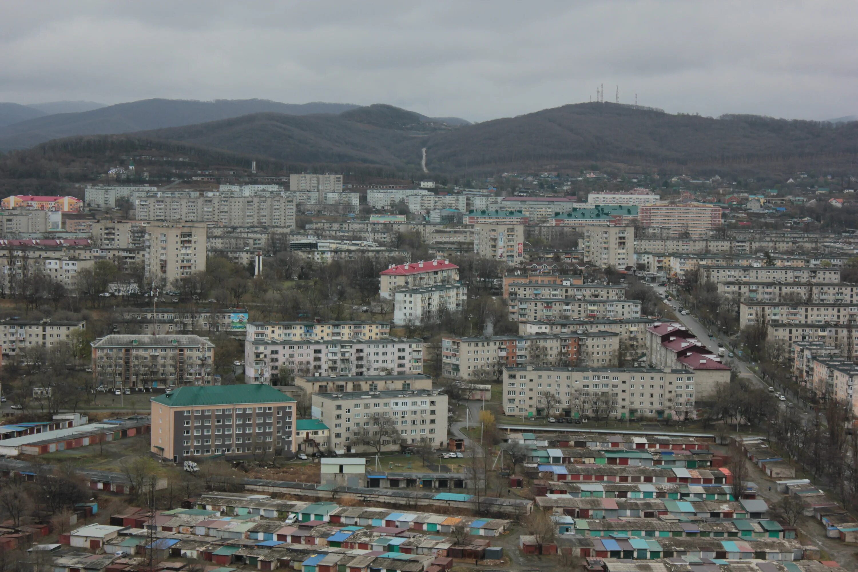 Б камень время. Город большой камень Приморский край. Большой камень поселок. Большой камень Приморье. Приморский край..город на Камне.