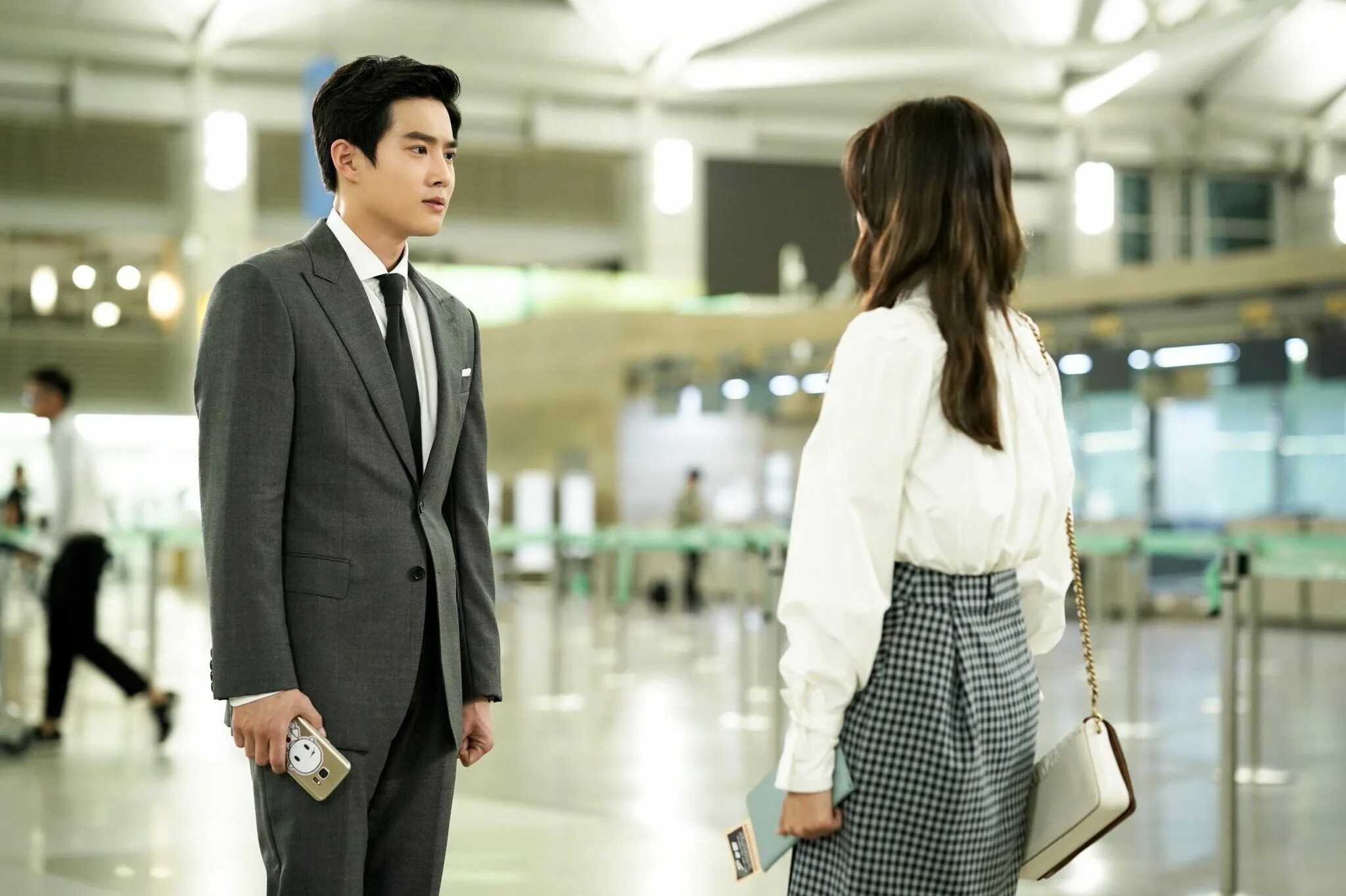 Комедий. Книги богатая девушка и бедный парень. Интересные книги комедии. Богатый мужчина бедная женщина япония. Богатый мужчина, бедная женщина сериал 2012.