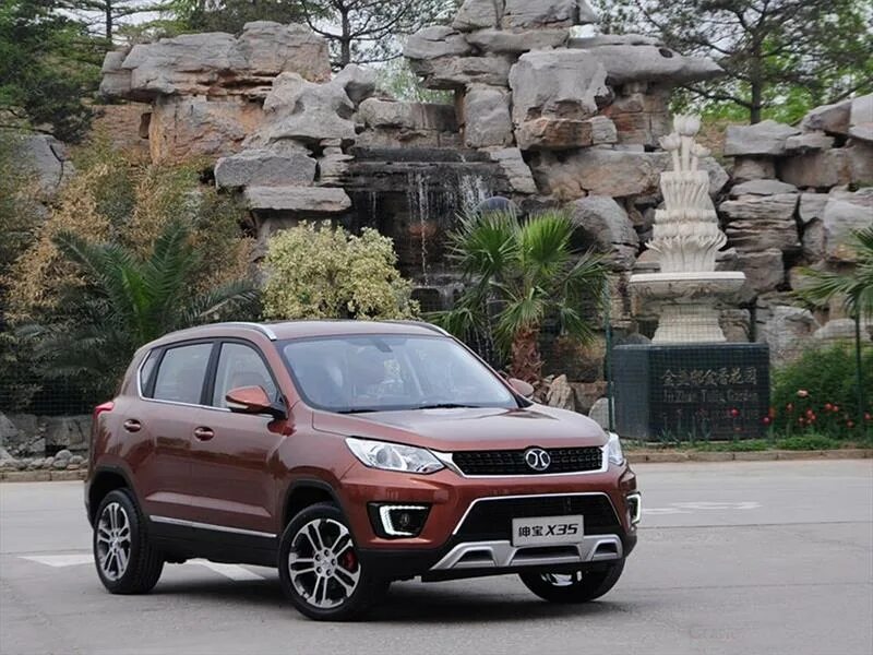 Baic luxury. BAIC Senova x35. Кроссовер BAIC x35. BAIC Senova x35 2020. "BAIC" "x35" "2021" a.