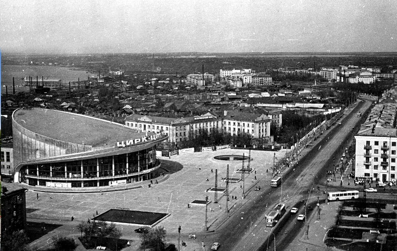пермь 1978 года. г пермь ул ленина 70. улица окулова пермь история. 49 школа пермь история. пермь 1978 года.