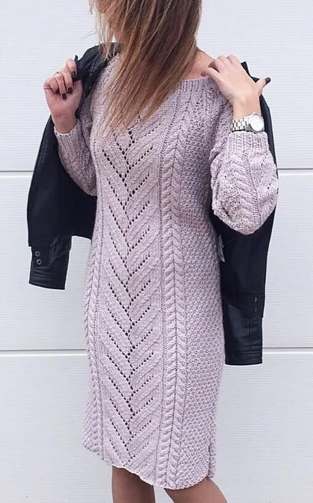 Платье вязаное. Нарядное платье спицами. Платье вязаное спицами с описанием и схемами для начинающих. Вязаное платье спицами для женщин со схемами и описанием. Платье спицами для женщин.