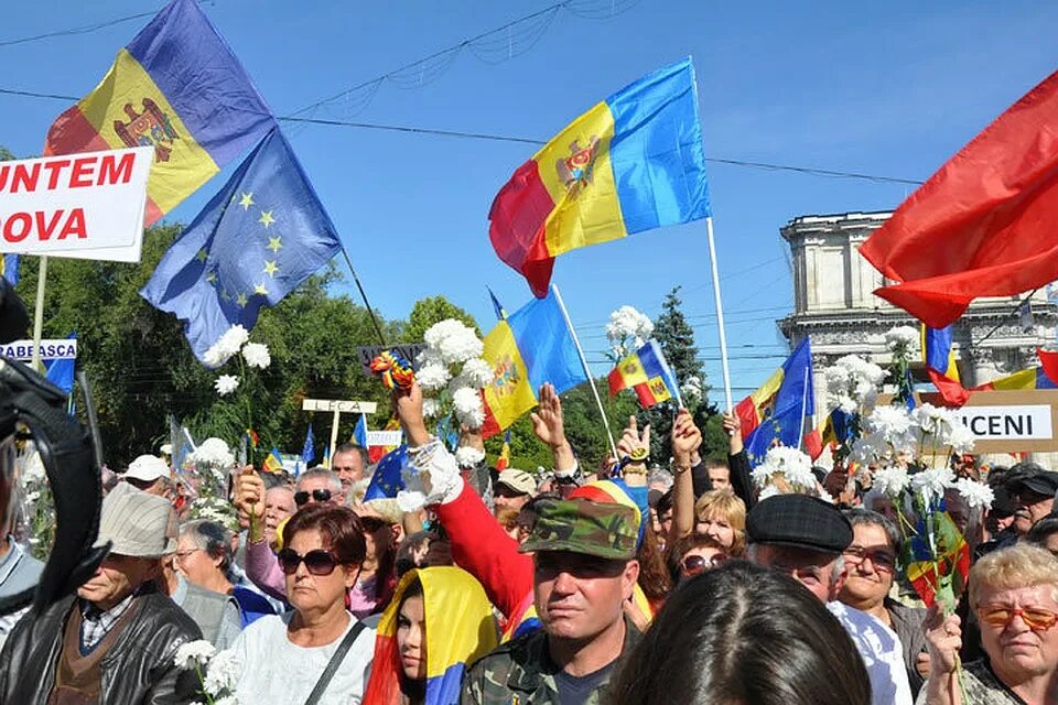 Праздник дня европы. День Европы в Молдове. День Европы 5 мая. День Европы 9 мая. День Европы 5 мая картинки.
