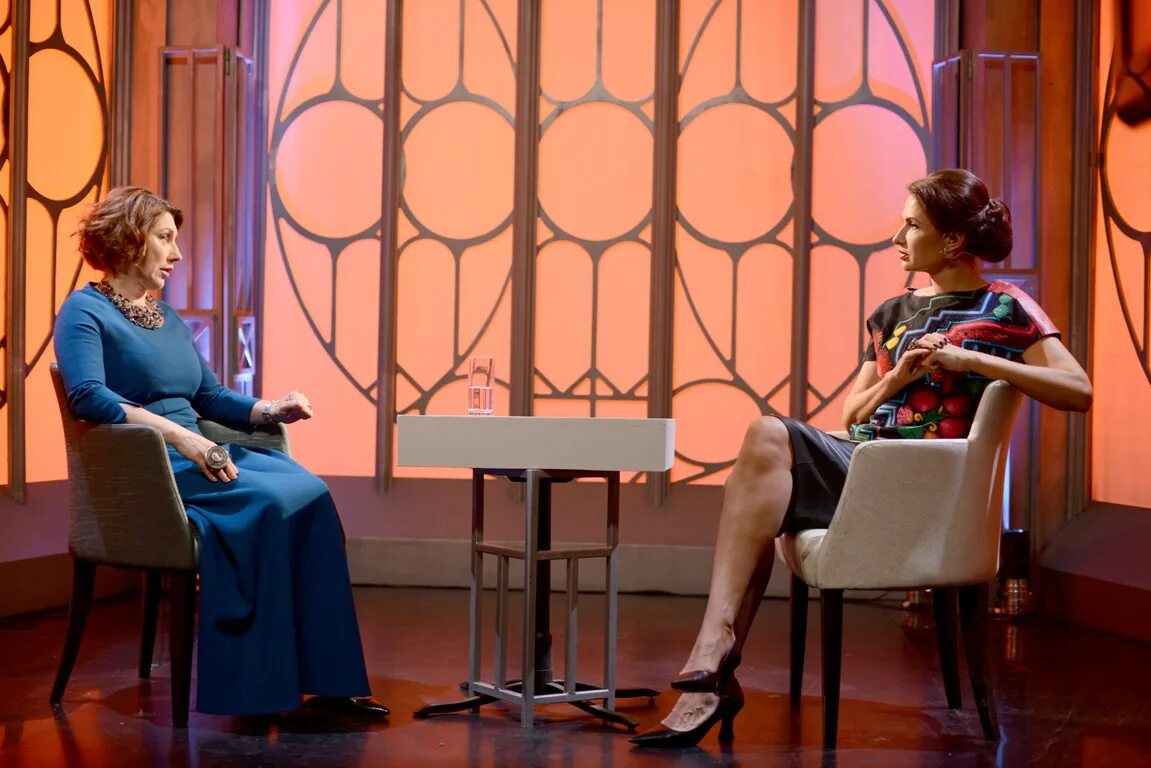 тв 3 человек-невидимка телепередача. человек невидимка тв3. человек невидимка эвелина бледанс.