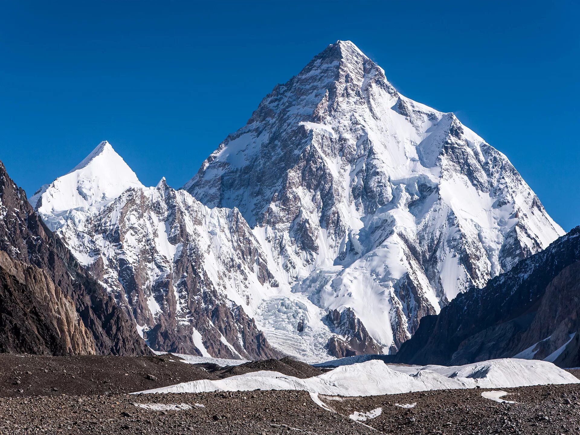 Какая гора занимает 2 место по высоте. Гималаи Эверест Джомолунгма. Вершина k2, Гималаи. К 2 гора Чогори. Гора Эверест (Джомолунгма). Гималаи.