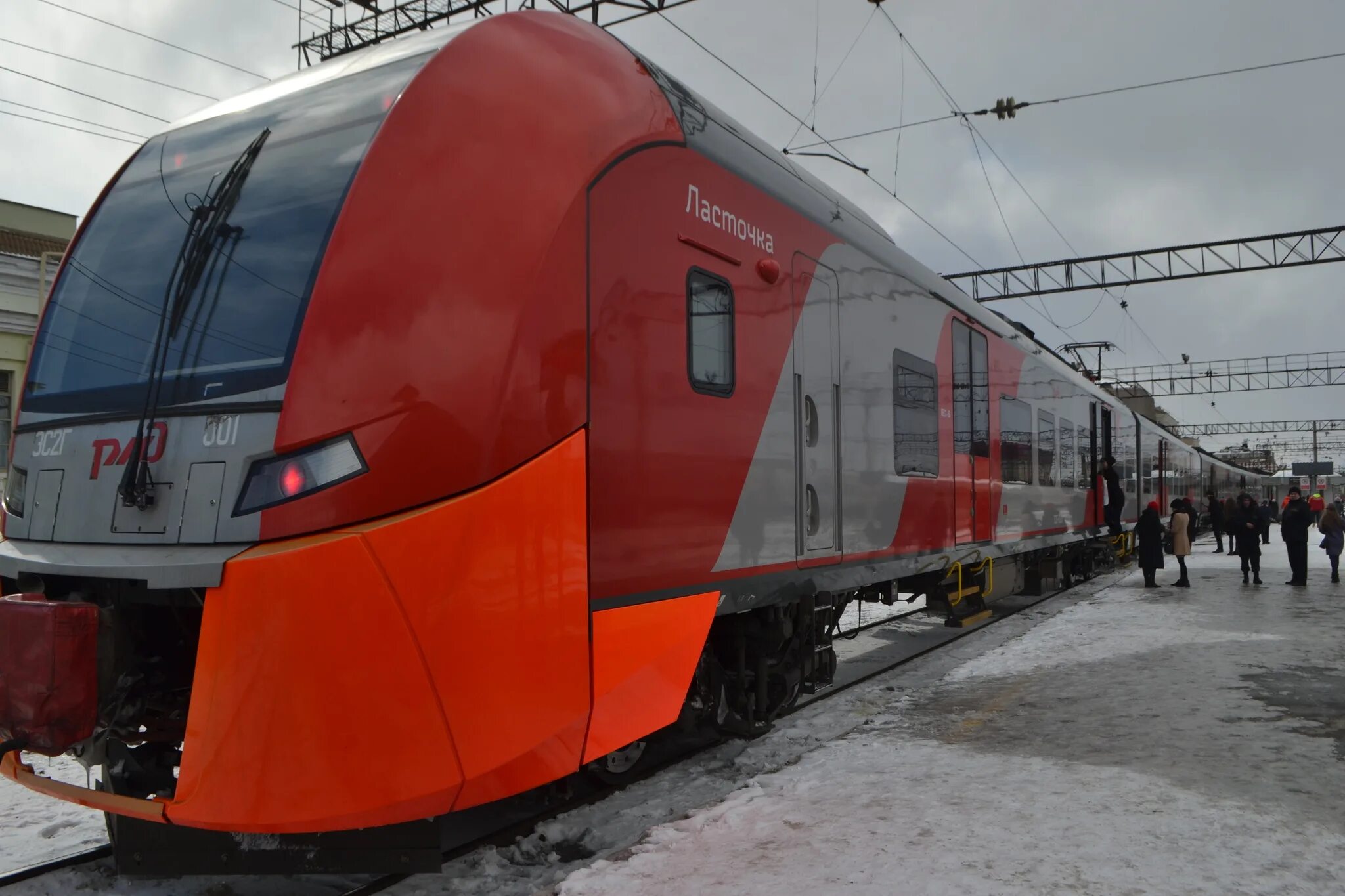 Электропоезда екатеринбург нижний. Электропоезд Ласточка -- Тюмень. Поезд Ласточка Пермь-Екатеринбург. Ласточка ЕКБ Тюмень. Ласточка Тюмень Екатеринбург.