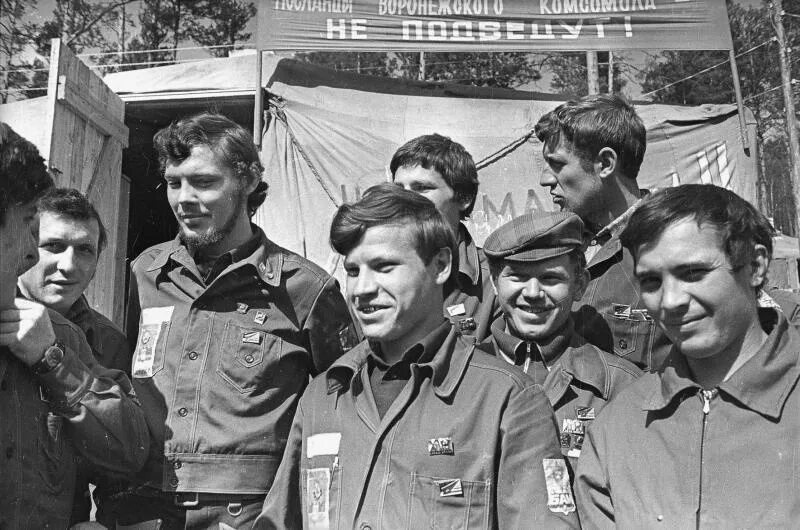 первый отряд проводников. первый студенческий отряд. стройотряд комсомол ссср. рсо студенческие отряды. стройотряд 1959.
