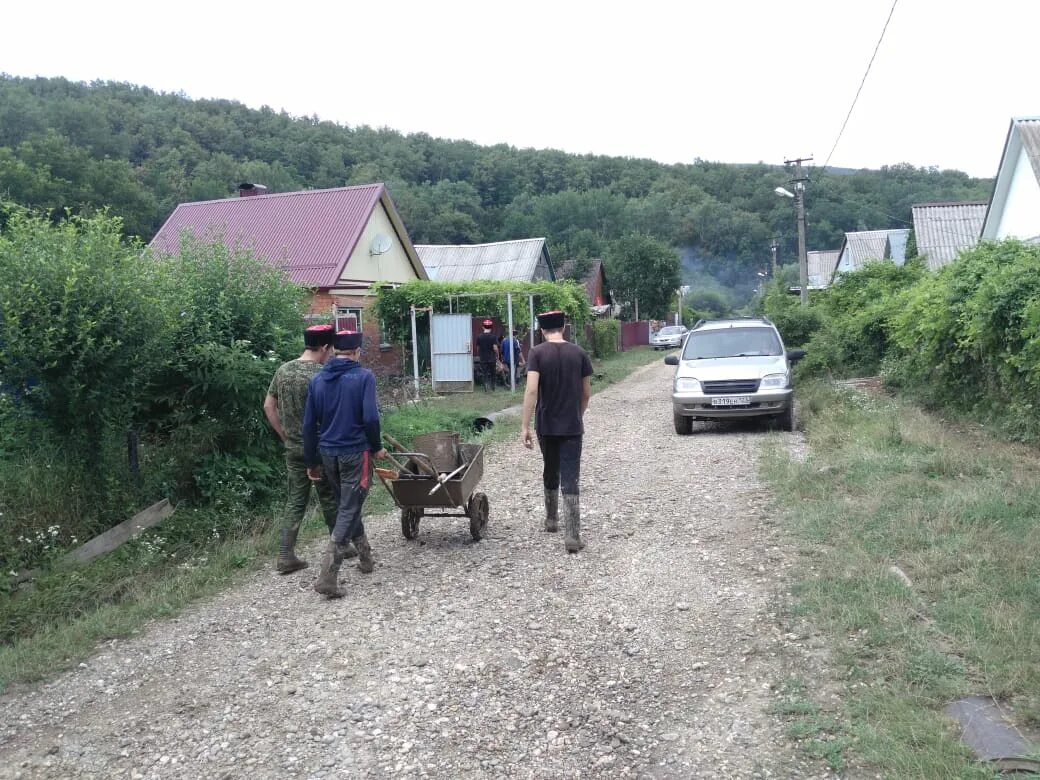 Снять хадыженск. Куринский городок Апшеронский район. Краснодарский край Апшеронский район Куринский. Станица Кабардинская Апшеронский. Станица Куринская Апшеронского района Краснодарского края.