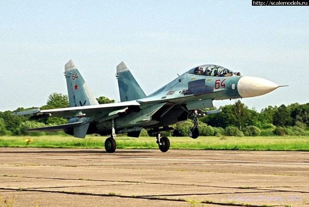 Су 27 сверхзвуковой самолет скорость. Самолет Су-27уб. Су-27 уб истребитель. Су-27 Бесовец. Су27 102.