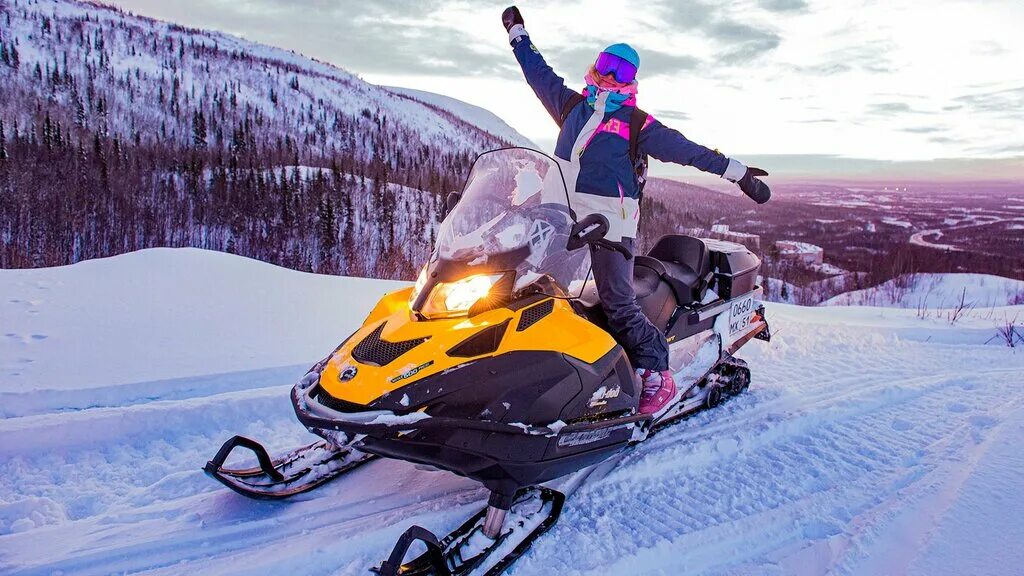 Квадроцикл красный. Outlander 6 на 6. 930. Баннеры про квадроциклы grizzly 700. 66 экстрим.