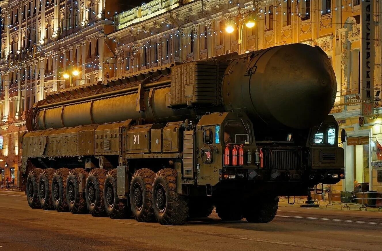 тополь м ракета. рт-2пм «тополь» (ss-25);. рт-2пм2 «тополь-м». мзкт-79221. тополь м ракета.