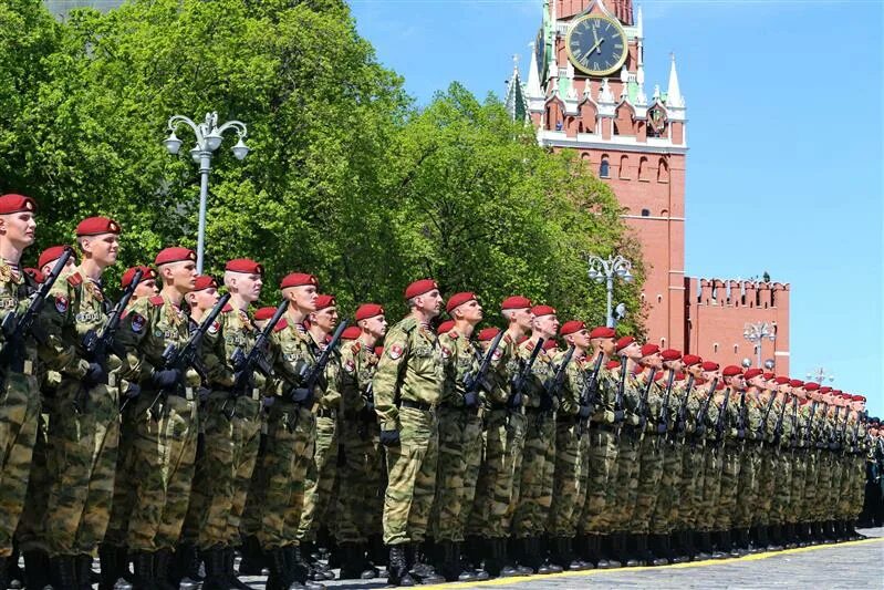 Росгвардия что это такое. Росгвардия ОДОН парад. Росгвардия на красной площади. Парад на красной площади Росгвардия. Росгвардия парад на площади Победы.