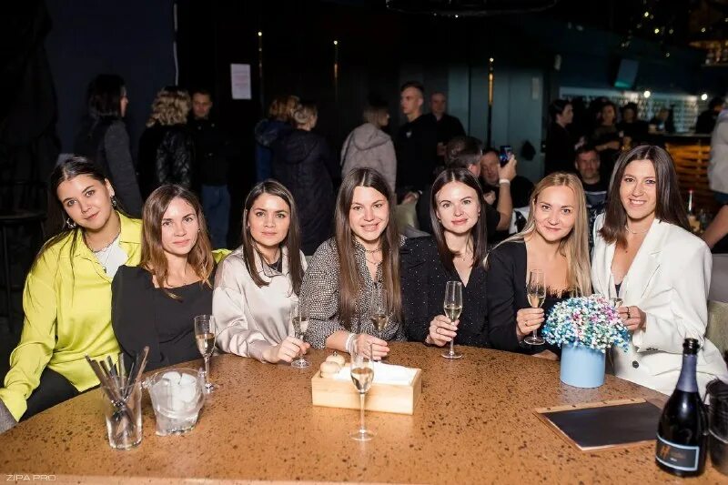 Клуб путешественников пенза ресторан. Высота 175 пенза ресторан. Высота 175 бар. Высота 175 бар. Казино коктейль.