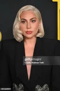 Көркем гимнасттың қынапшасының ашылуының фотосы