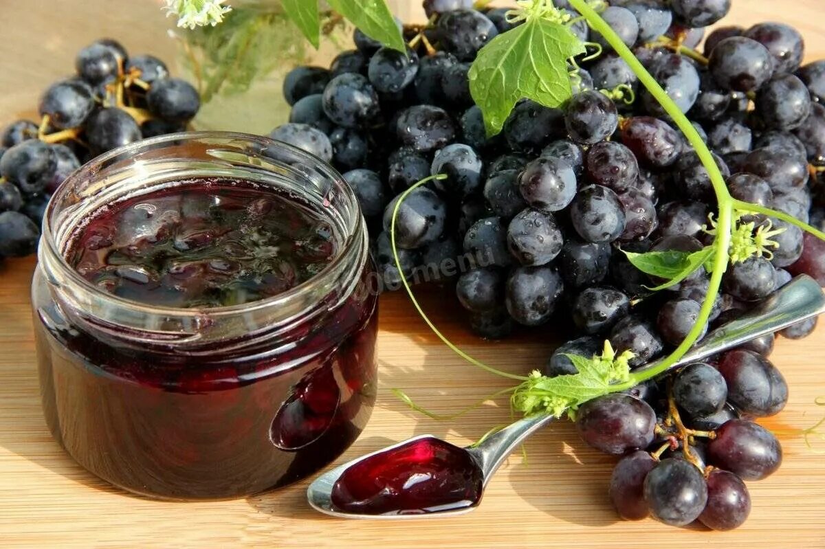 Виноградное варенье. Варенье из винограда. Виноградный конфитюр. Виноградный конфитюр. Варенье из винограда.