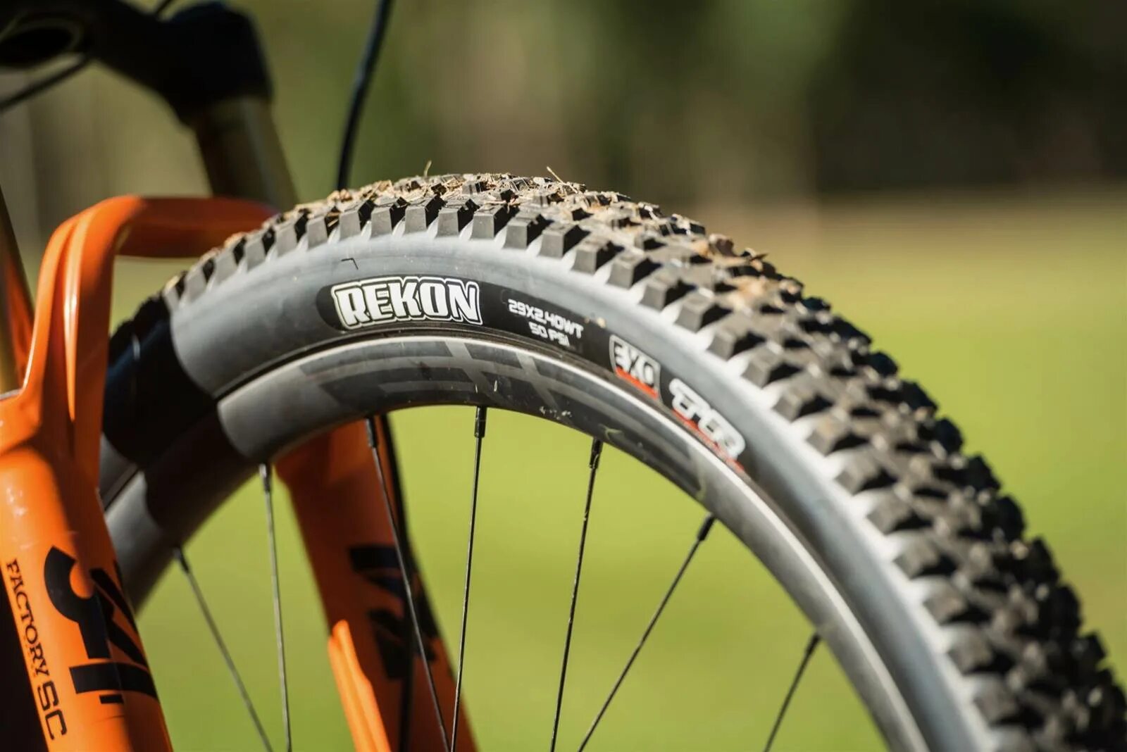 Maxxis Recon 29 2.4. Maxxis Recon Race 29. Maxxis Recon Race 27.5. Maxxis Recon Race 29x2.4 2023. Maxxis recon race