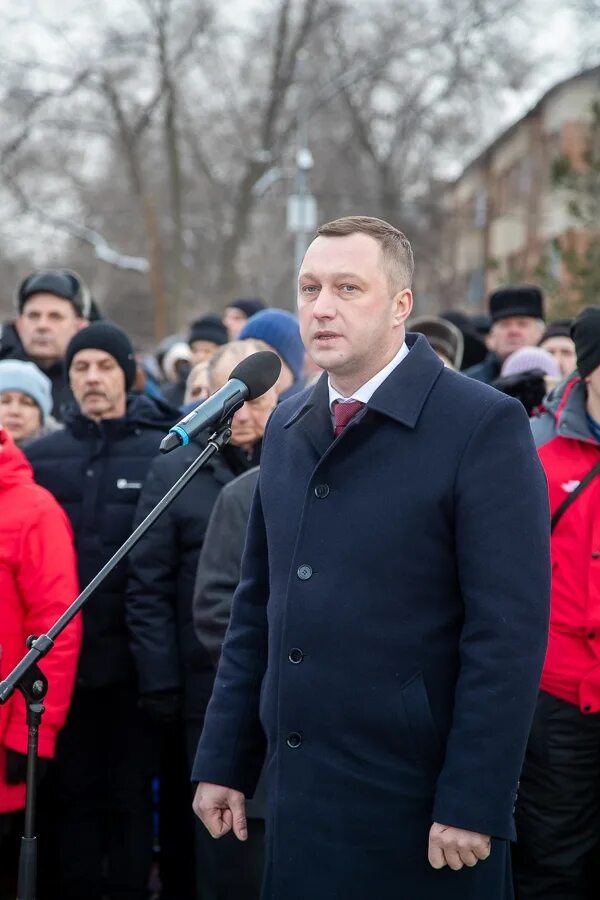 Дроны над энгельсом сегодня. Беспилотник в Энгельсе. Энгельс прощание с летчиком. Прощание с погибшими в Энгельсе.