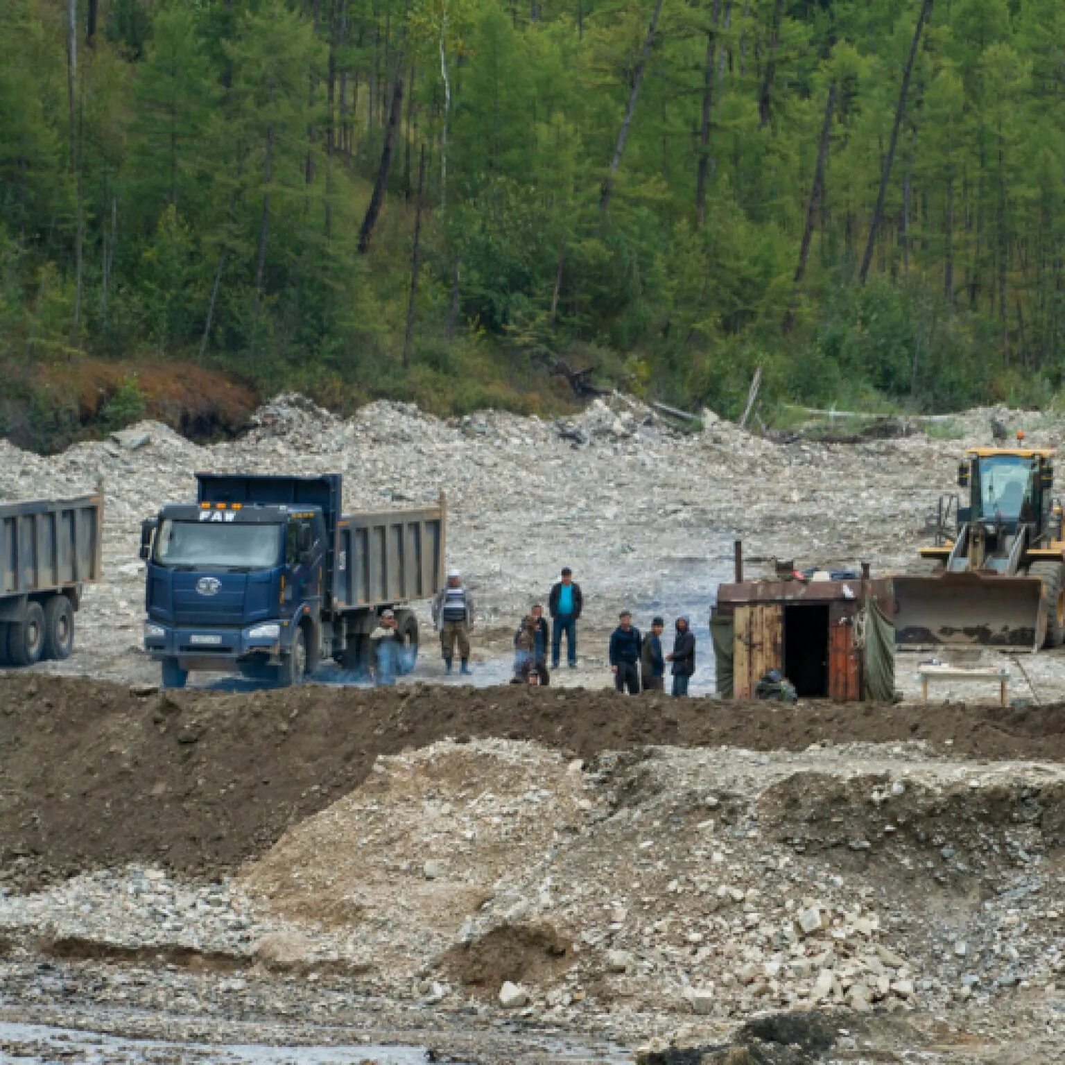 Производственная Артель старателей "Южно-Заозерский прииск". Амурская область золотые прииски. Добыча золота в Амурской области. Артель старателей Даурия. Золотодобывающая артель