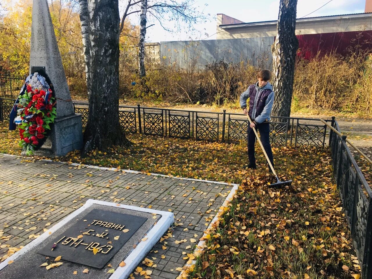 Где похоронен летчик. Цымбал летчик Крымск. Братская могила летчиков Шумерля. Вася Цымбал.