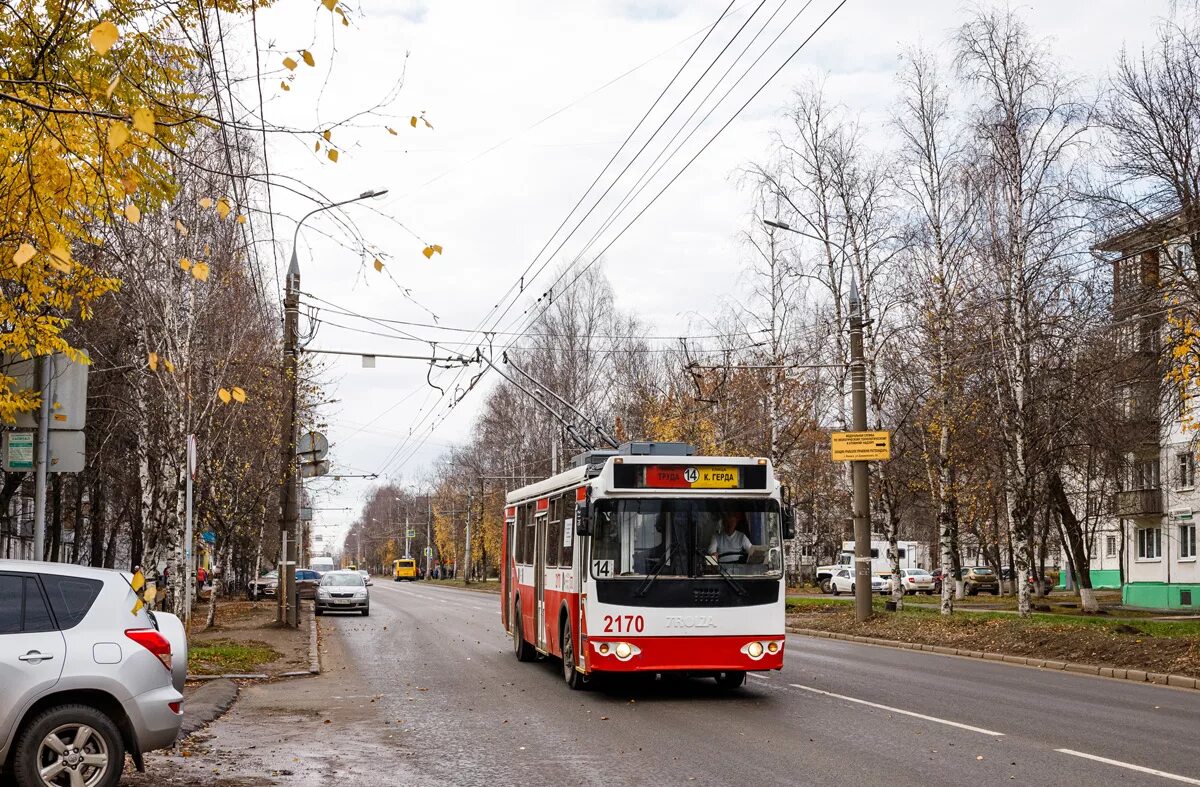 Троллейбус 10 ижевск сегодня. Троллейбус ижевск зиу 682г. зиу-682г 016 троллейбус ижевск. зиу-682г-016.02. ижгэт троллейбус.