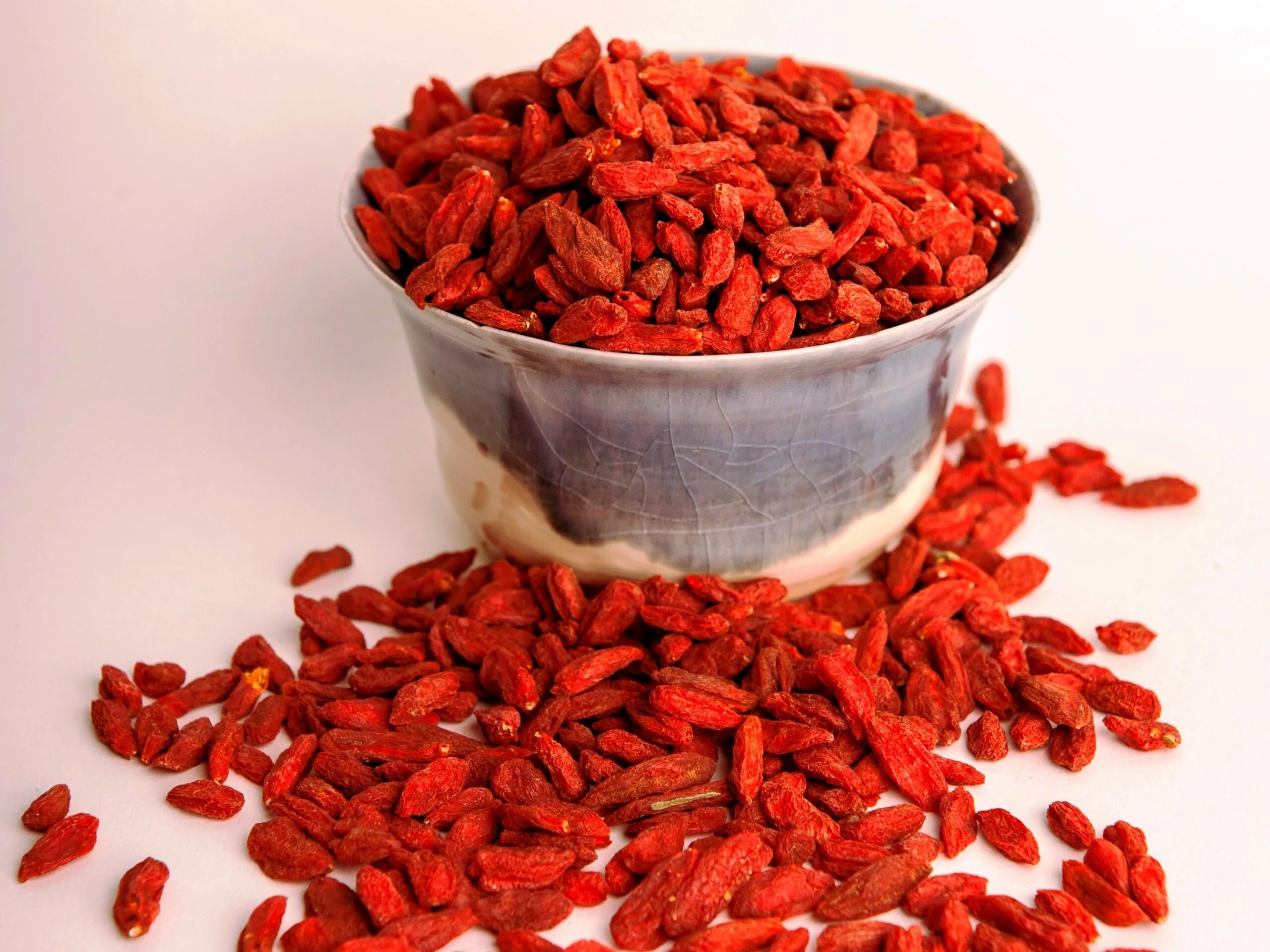 Ягоды годжи для чего они. Фрукт годжи. годжи дереза обыкновенная. дереза китайская годжи. ягоды годжи растение.