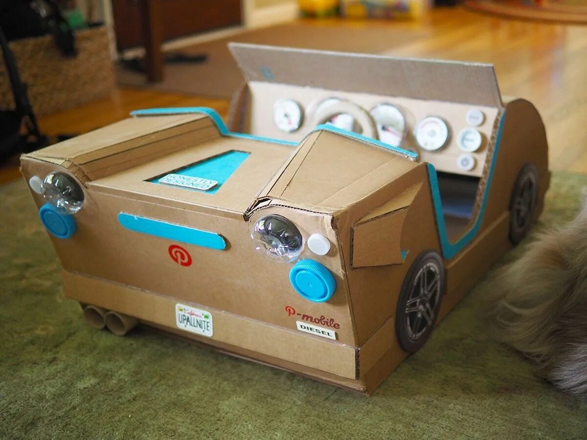 How to make car. Машина из картона. Машинка из картона. Машина из картона для детей. Поделки из картона машины.