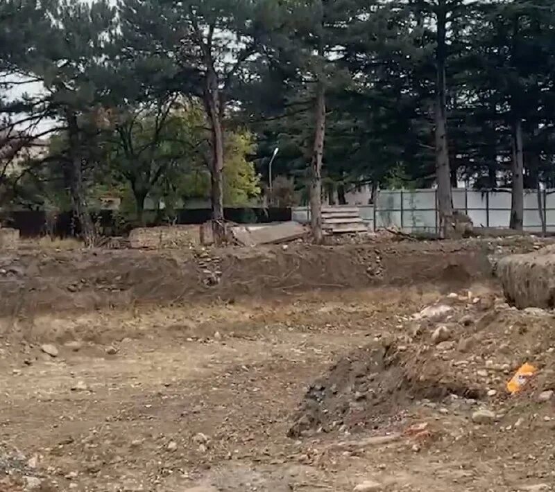 Вырубка леса ради расширения территории. Фото быта на передовой донбас. Чъребайы хъаергаенаег. Форт 224. Мигран арутюнян в карабахе.