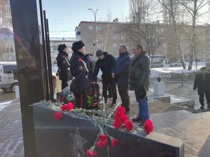 Ровно 32