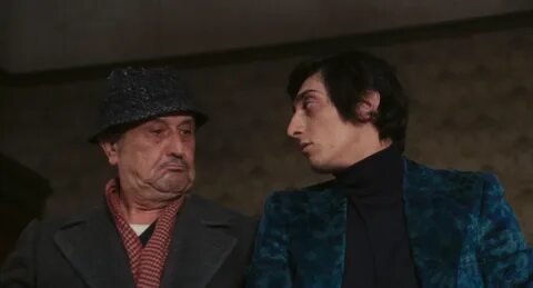 Актер украл