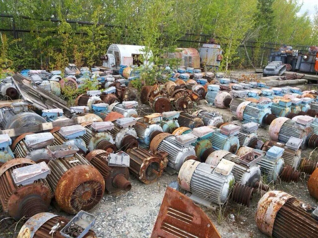 Горелые трансформаторы неликвиды. Продам неликвиды предприятий. Склад неликвидов. Резиновый неликвид. Неликвид что это.