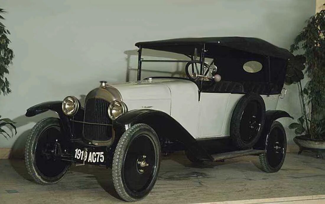 Ситроен 1932. Ситроен с10. Ситроен с10. Ситроен 10 тонн. Ситроен 10.