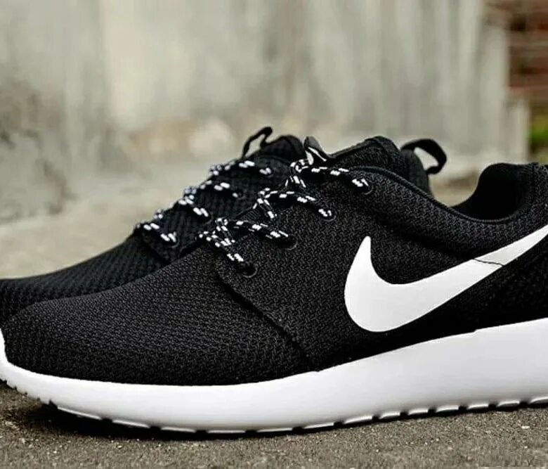 Nike Roshe Run мужские. Nike Roshe Run черные. Nike Roshe Run мужские черные. Кроссовки Nike Roshe Run Black White. Nike roshe run