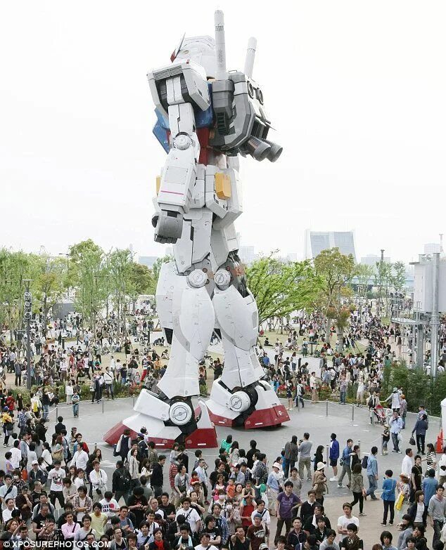 Самого дорогого робота. ГАНДАМ статуя. Робот ГАНДАМ В Токио. Гигантский робот. Самый большой робот.