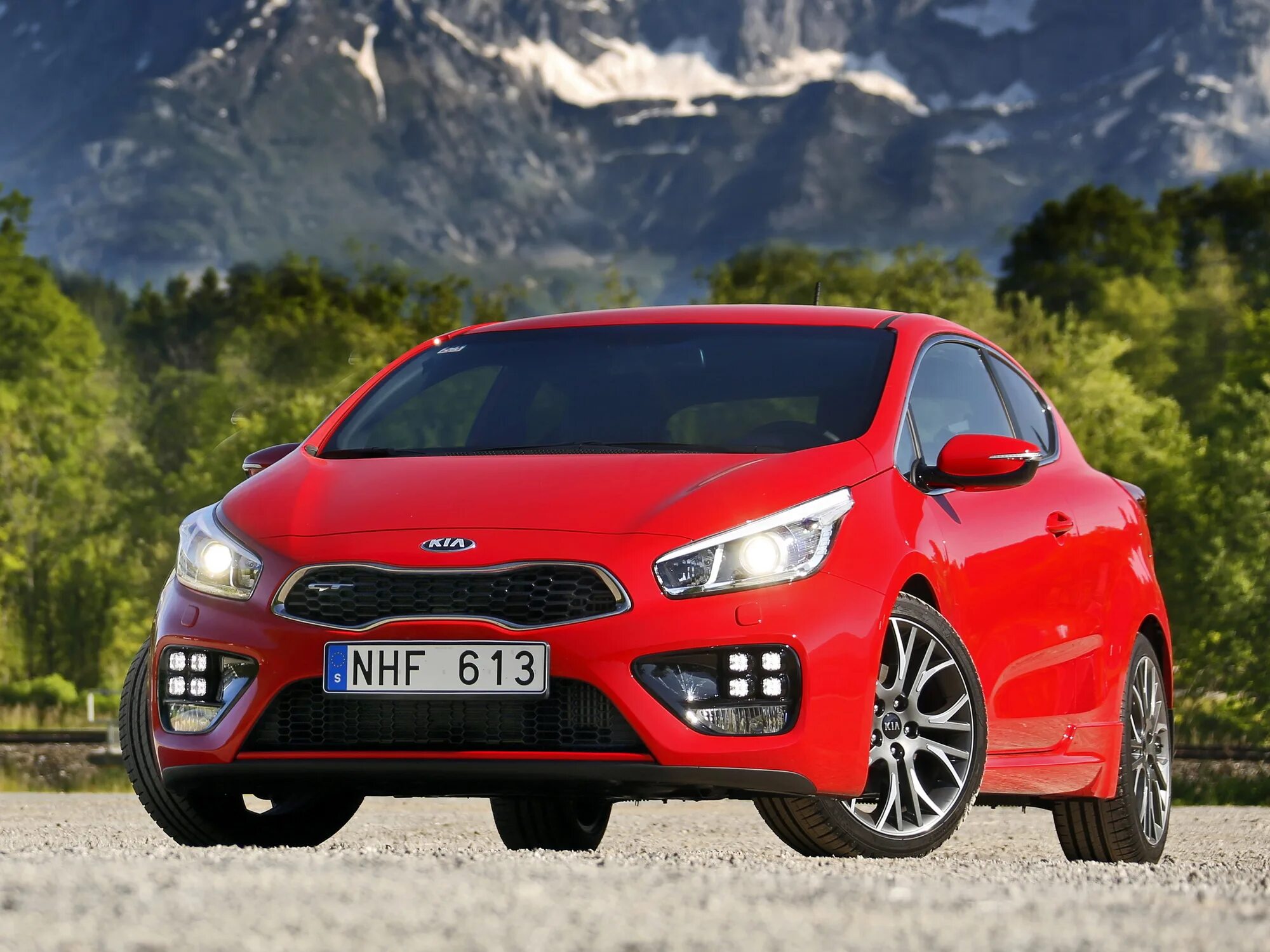 Kia cee'd gt 2013. Kia Ceed 2 gt. Kia cee'd gt 2014. Kia Pro Ceed gt 2013. Купить киа gt