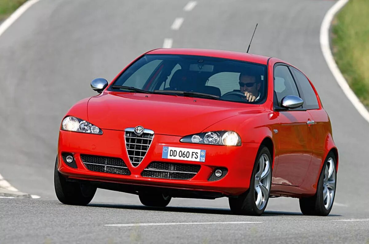 Альфа ромео москвы. Alfa Romeo 147. Alfa Romeo 147 2007. Alfa Romeo 147 2010. Alfa Romeo 147 q2.