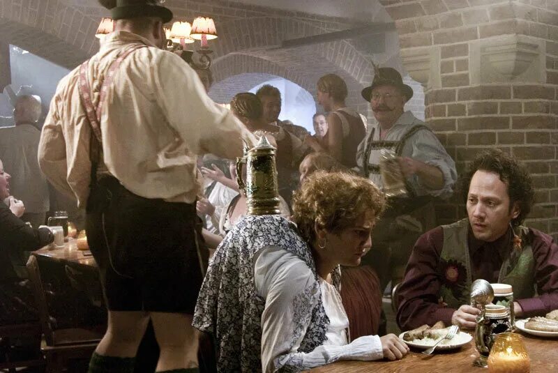 Мужчина по вызову роб шнайдер комедия. Мужик по вызову 2. Роб шнайдер жиголо. Мужик по вызову 2. Шнайдер жиголо.