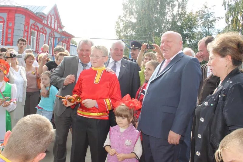 театр провинция воротынец народный. поселок воротынец нижегородской области. михайловская школа воротынского района нижегородской области. михайловская школа воротынского района. день села фокино нижегородской воротынского.